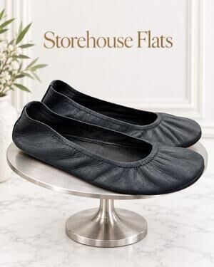 The Storehouse Flats Navy Blue Leather Foldable Ballet Flats Women’s Size 9